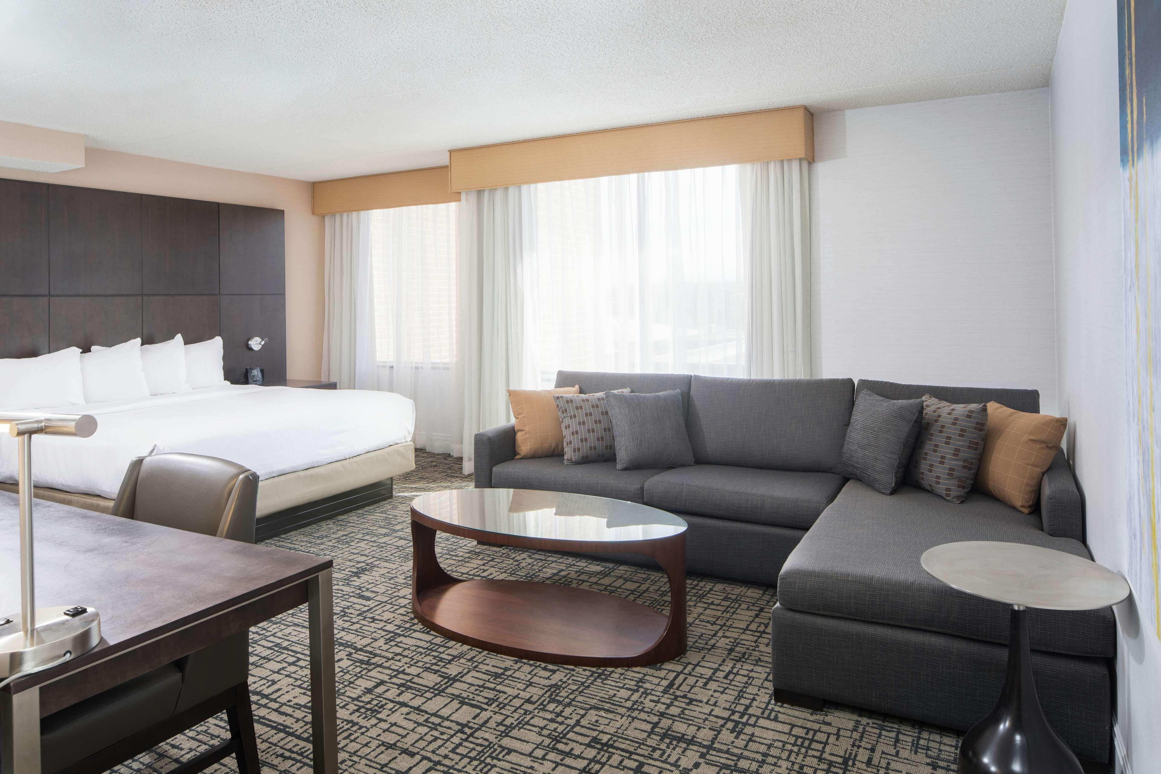Doubletree By Hilton Hotel Syracuse East Syracuse Exterior foto