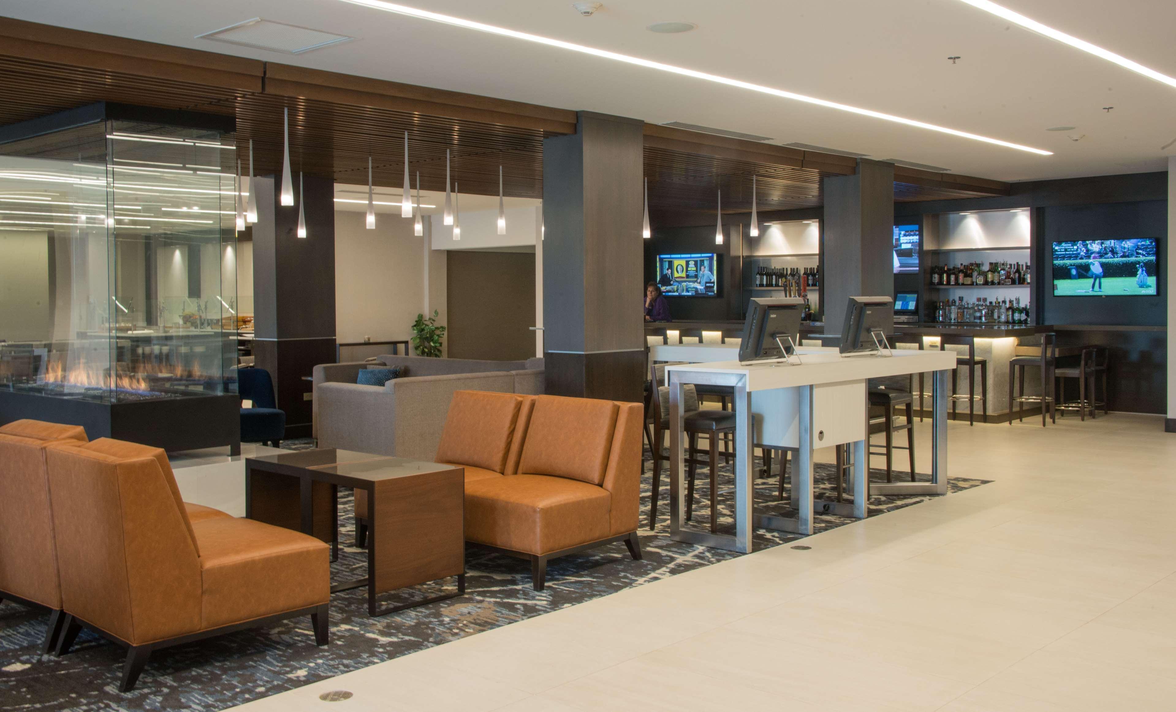 Doubletree By Hilton Hotel Syracuse East Syracuse Exterior foto