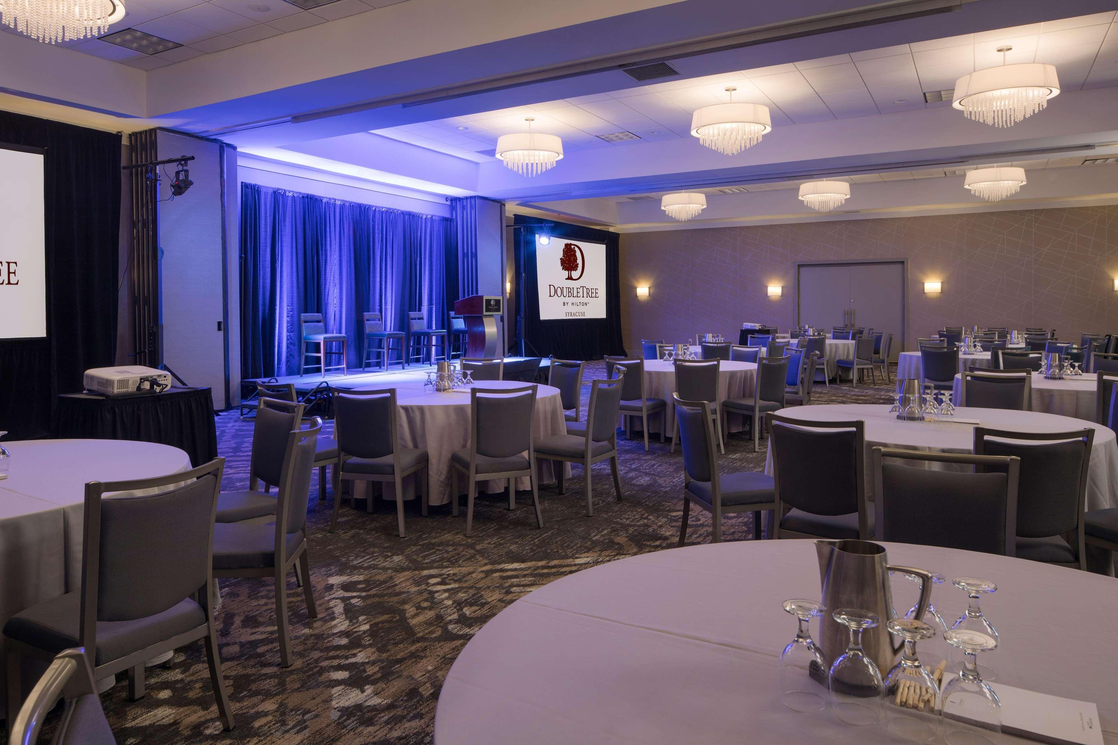 Doubletree By Hilton Hotel Syracuse East Syracuse Exterior foto