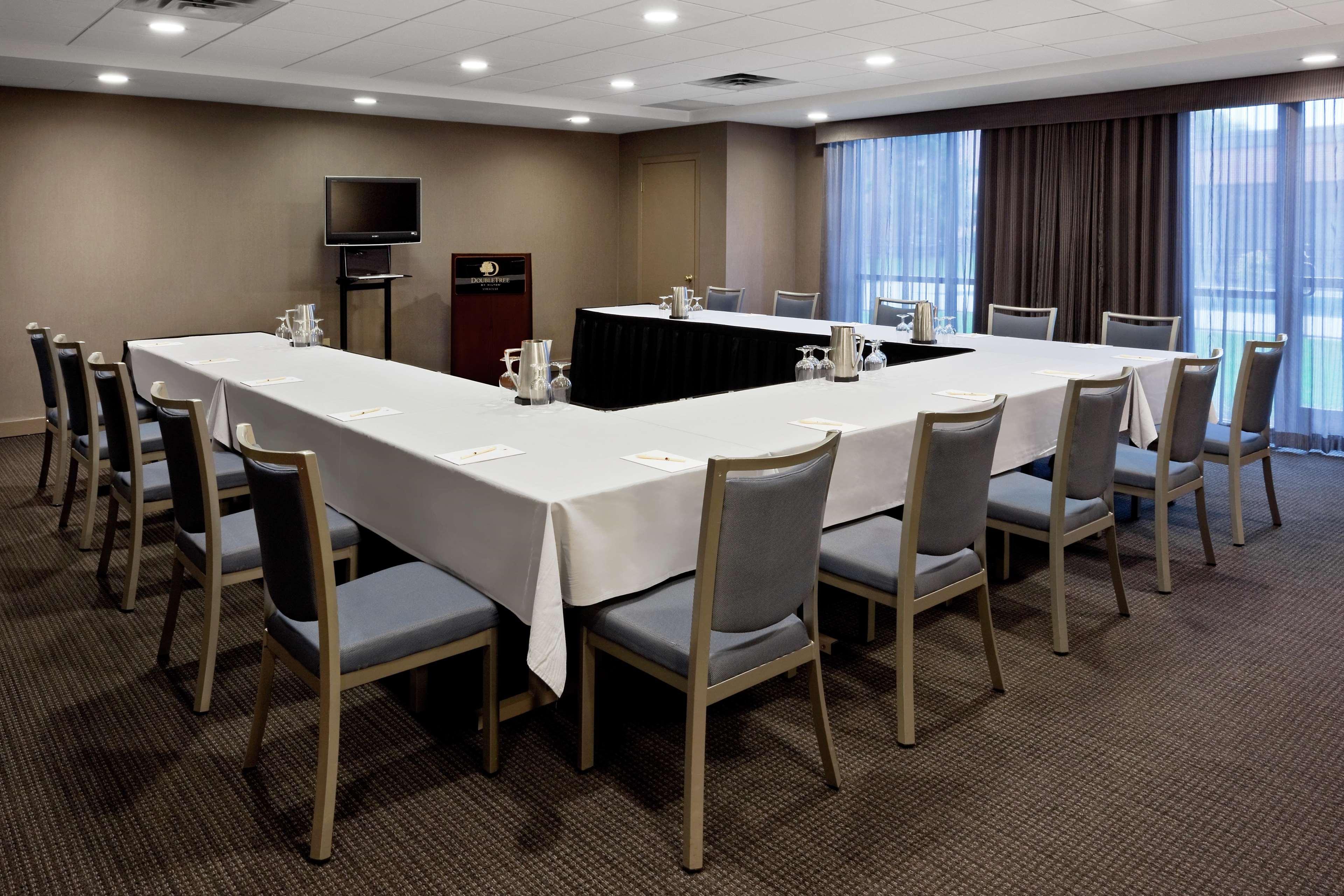 Doubletree By Hilton Hotel Syracuse East Syracuse Negócio foto