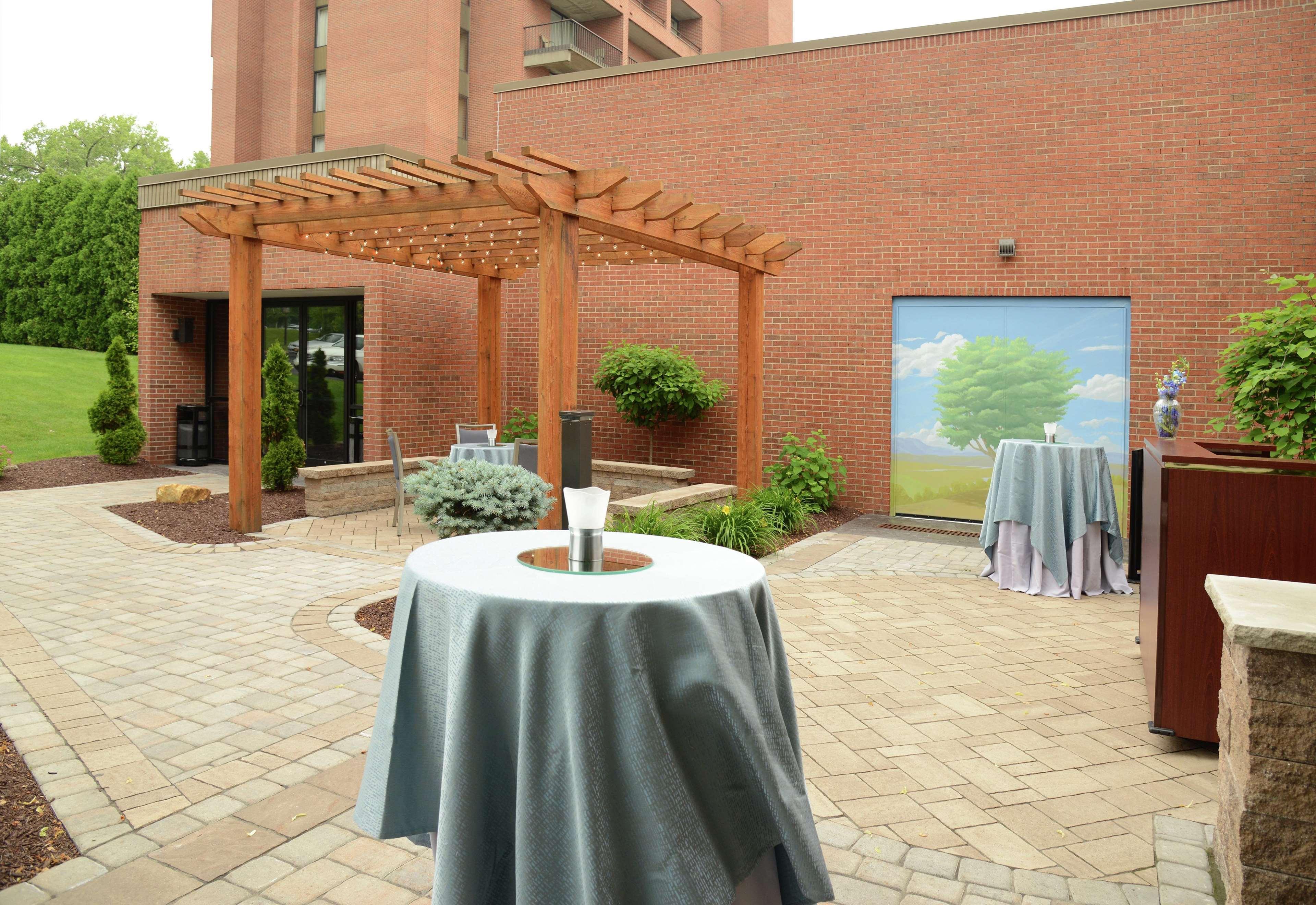 Doubletree By Hilton Hotel Syracuse East Syracuse Exterior foto