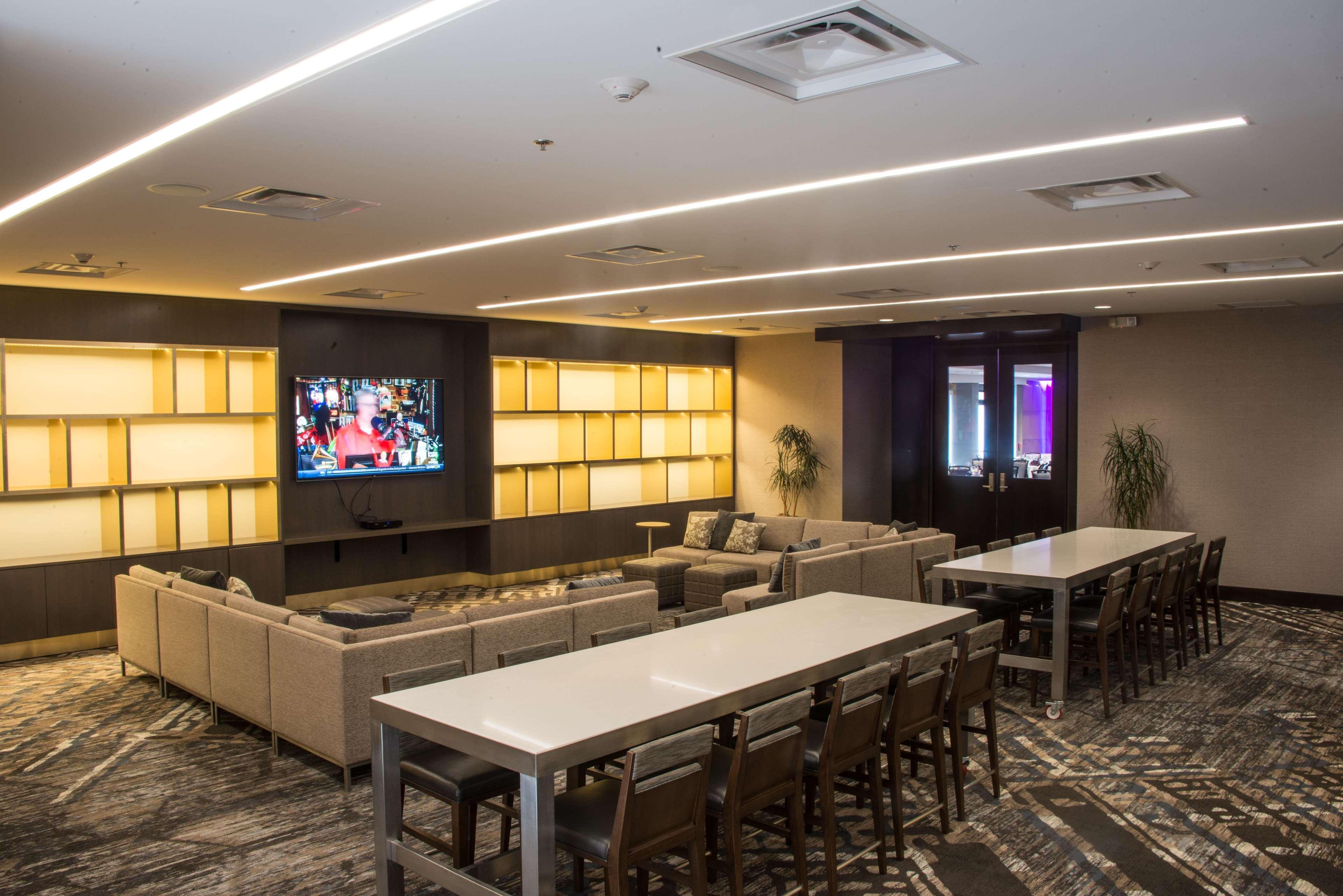 Doubletree By Hilton Hotel Syracuse East Syracuse Exterior foto