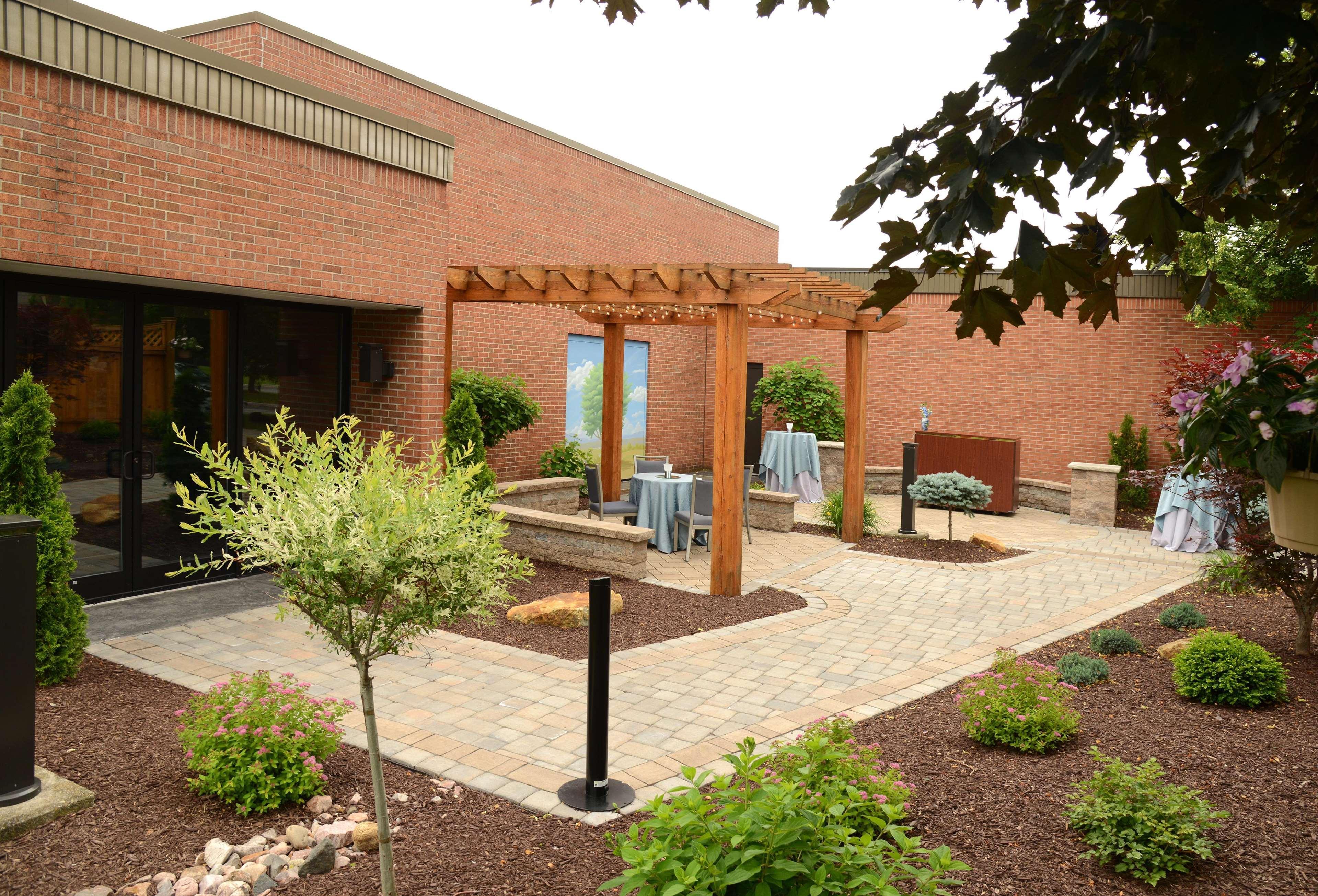 Doubletree By Hilton Hotel Syracuse East Syracuse Exterior foto