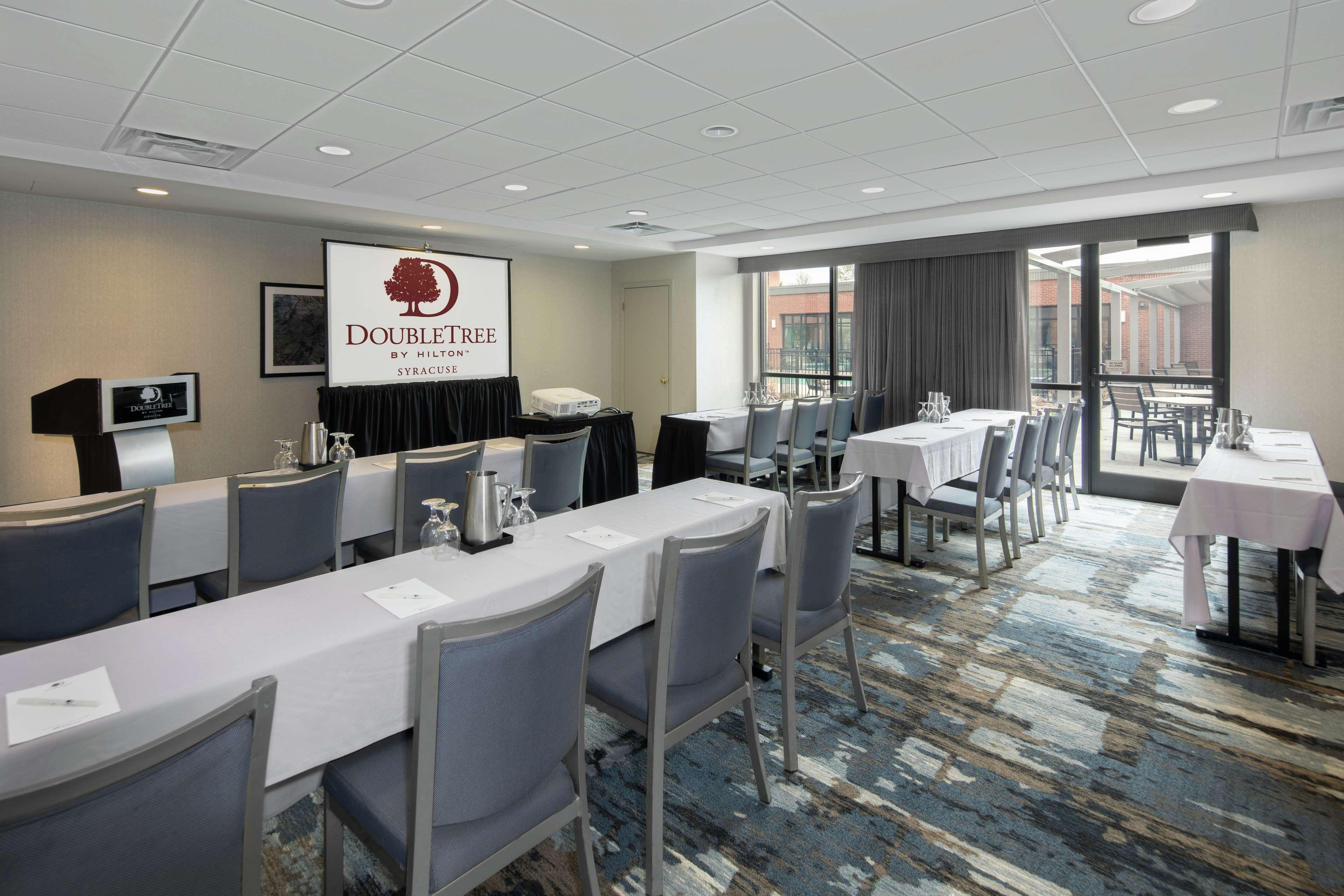 Doubletree By Hilton Hotel Syracuse East Syracuse Exterior foto