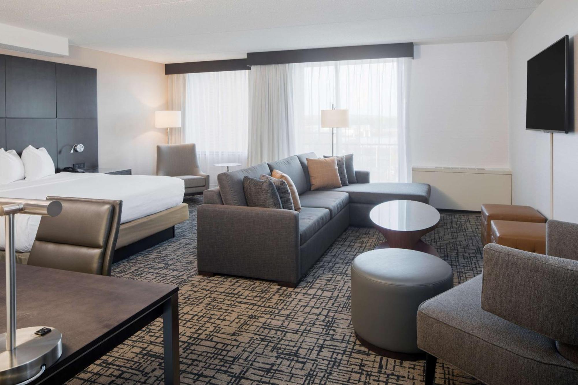 Doubletree By Hilton Hotel Syracuse East Syracuse Exterior foto