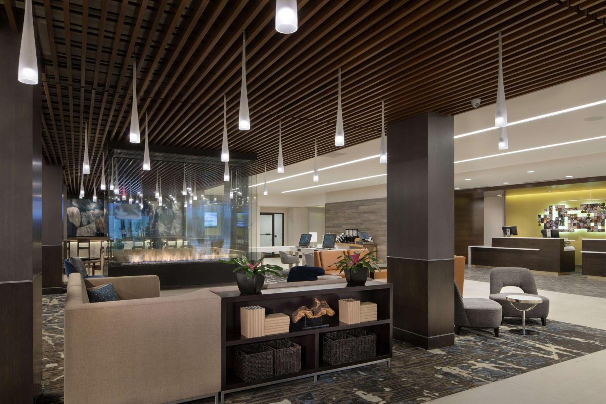 Doubletree By Hilton Hotel Syracuse East Syracuse Exterior foto
