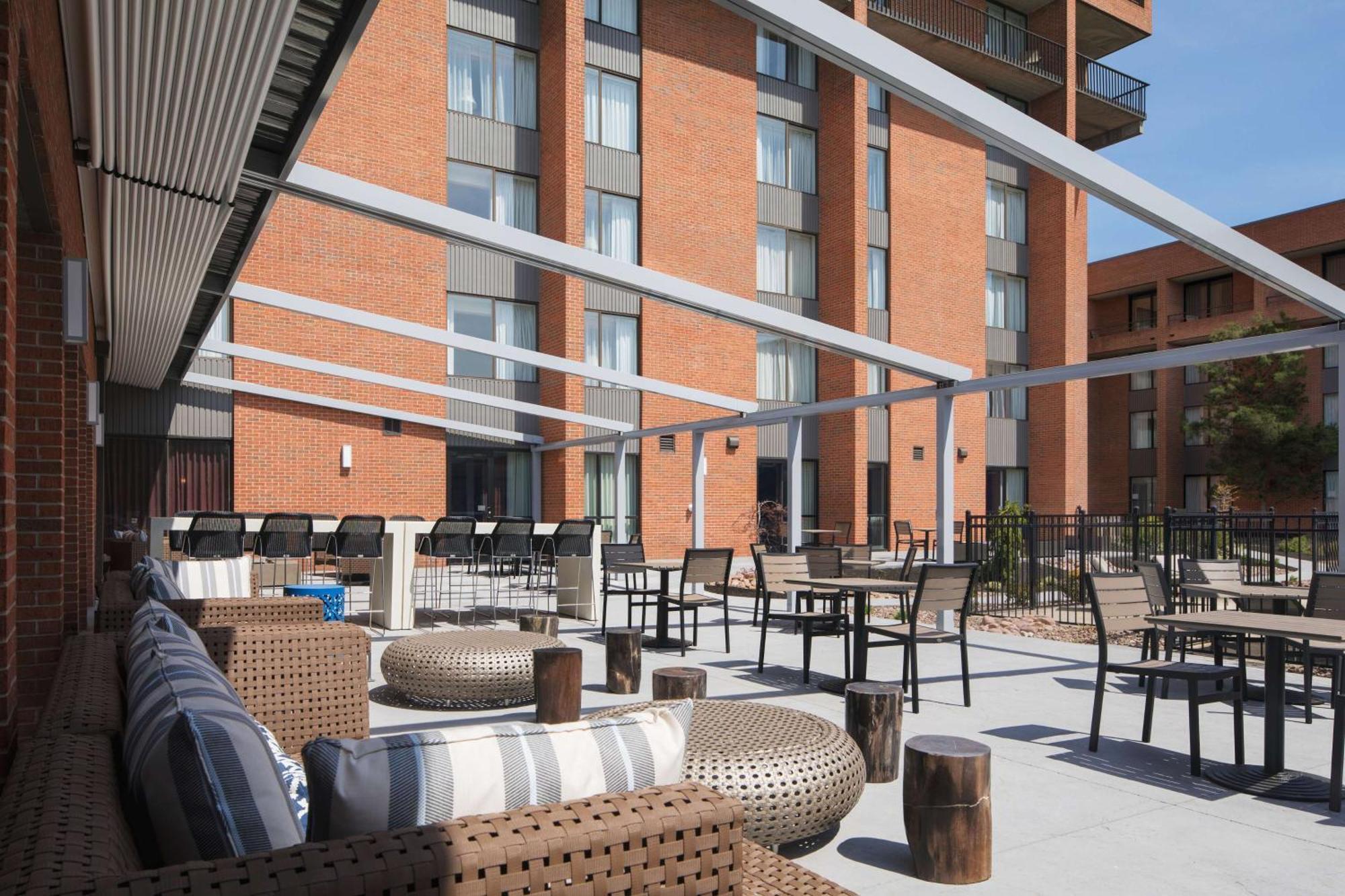 Doubletree By Hilton Hotel Syracuse East Syracuse Exterior foto